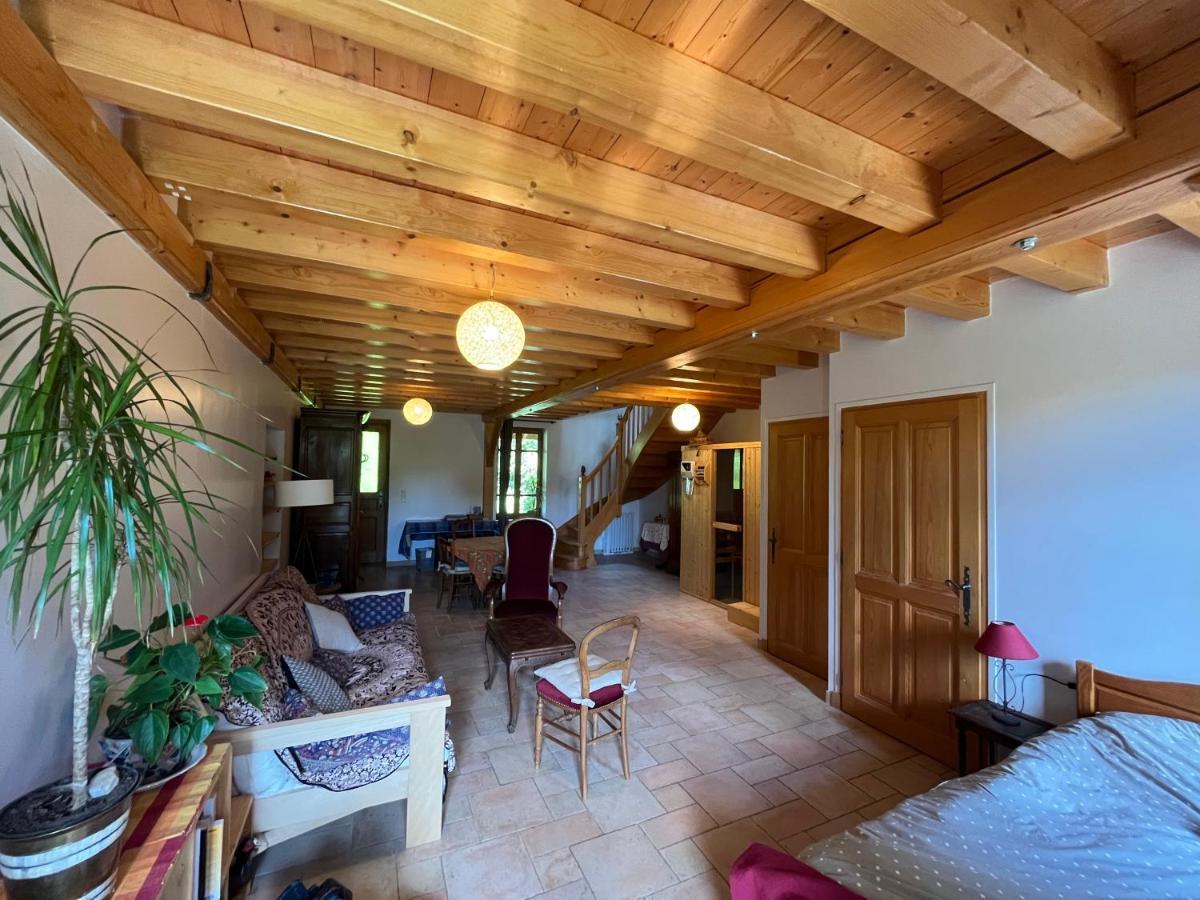 Bed and Breakfast Ecolieu Le Chant Du Temps Saint-Usuge Exterior foto